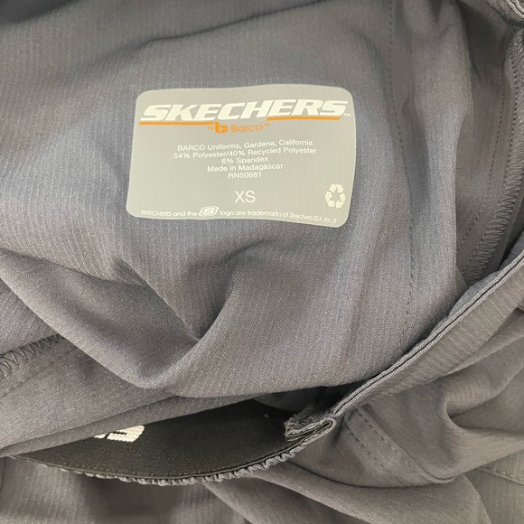 Skechers XS scrub pants - Picture 2 of 2